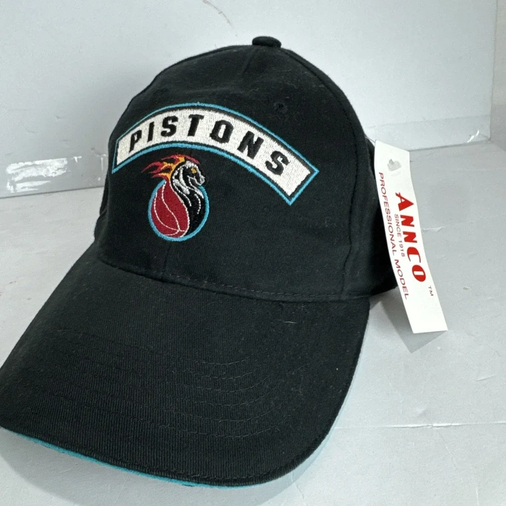 NWT‎ Vintage NBA Detroit Pistons Horse Teal Strapback Hat Annco Ball Cap Black